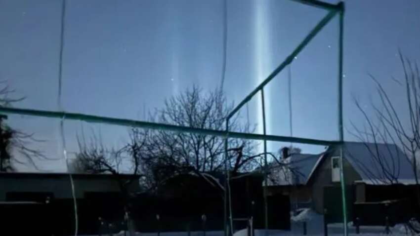 Над Волынью появился загадочный световой столб: жители села удивлены явлением