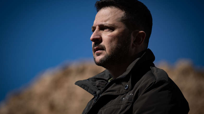 Ситуация критическая: почему The Washington Post пишет Зеленский постал между плохим вариантом и еще хуже Ситуация критическая: почему The Washington Post пишет Зеленский постал между плохим вариантом и еще хуже