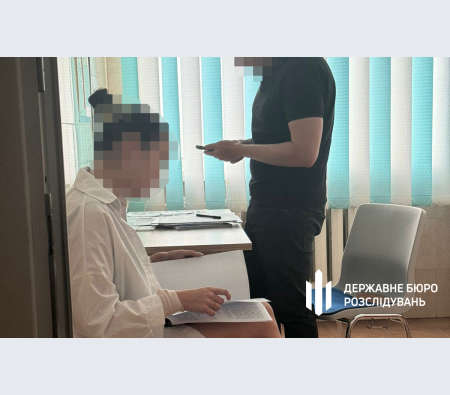 Правоохорониця з Волині переправила за кордон більше 30 чоловіків: яка ціна питання