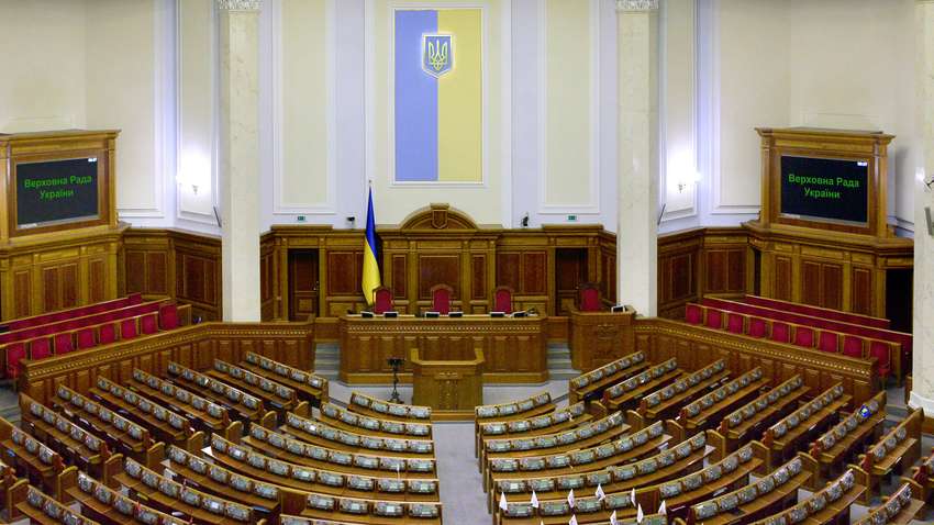 Комитет избирателей назвал главных прогульщиков новой Рады