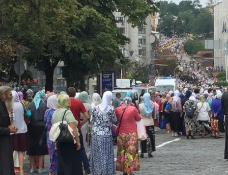 У Києві проходить Хресна хода УПЦ МП