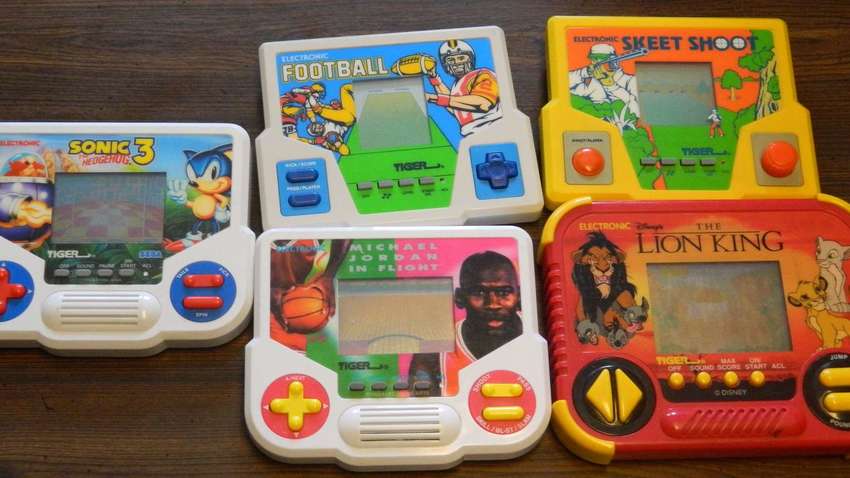Компания Hasbro возродит знаменитую приставку 90-ых