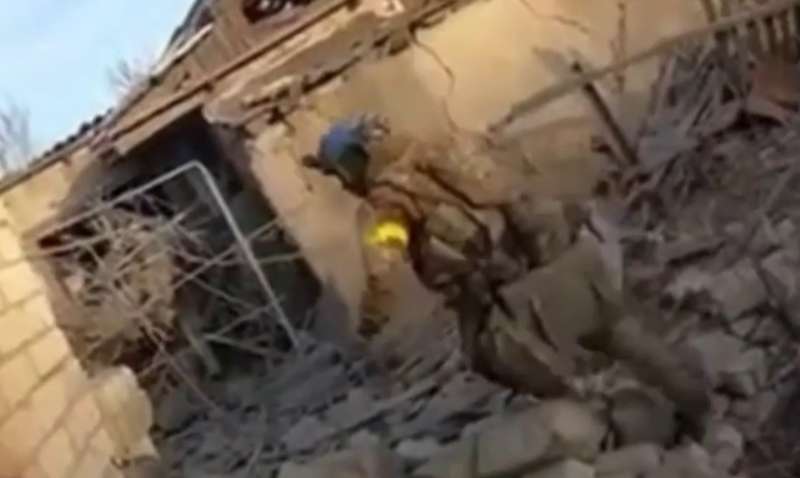 Впечатляющее видео: посмотрите, что спасло бойца ВСУ от двух выстрелов в упор (ВИДЕО)