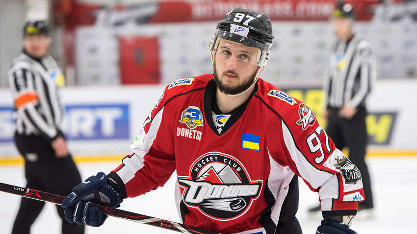 Горячий парень с опытом выступлений в КХЛ! В атаке СК "Сокол" появилась новая звезда