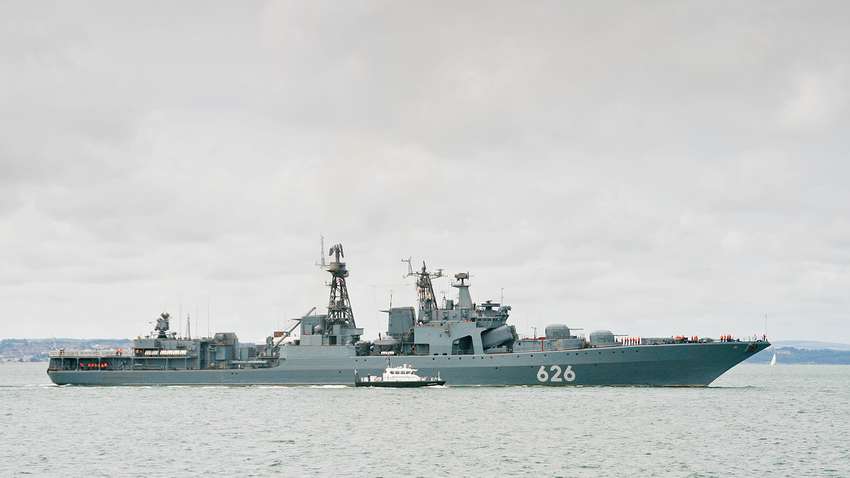 Испания не позволила российским военным кораблям останавливаться в портах 