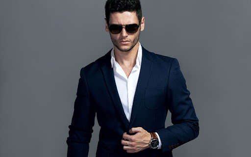 Солнцезащитные очки для мужчин: несколько интересных моделей