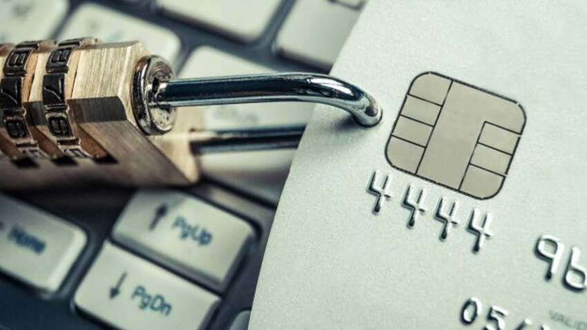 Планируют ли блокировать карточки военным в СЗЧ и уклонистам: в Раде дали ответ