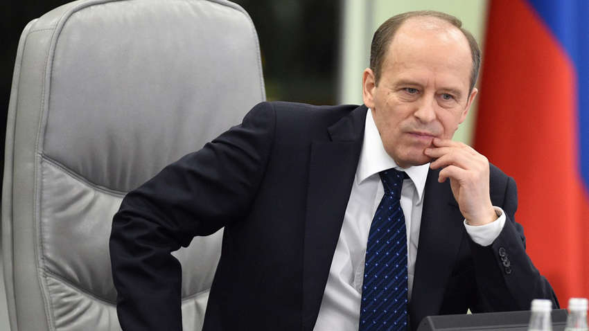 До Лукашенка після розмови з Путіним прилетів глава російської ФСБ, - ЗМІ До Лукашенка після розмови з Путіним прилетів глава російської ФСБ, - ЗМІ