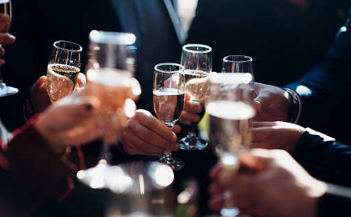 Любители выпить или трезвенники: ВОЗ посчитала, кого в мире больше