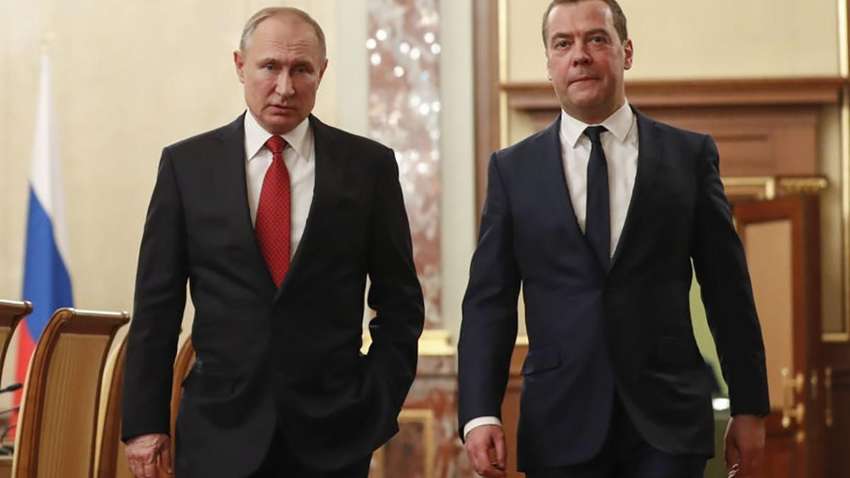 Любовні пристрасті у Кремлі: Медведєв хоче відбити у Путіна коханку Любовні пристрасті у Кремлі: Медведєв хоче відбити у Путіна коханку