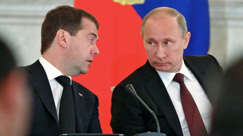 Росію загнали у глухий кут: стало відомо про разючий нюанс істерики Медведєва Росію загнали у глухий кут: стало відомо про разючий нюанс істерики Медведєва