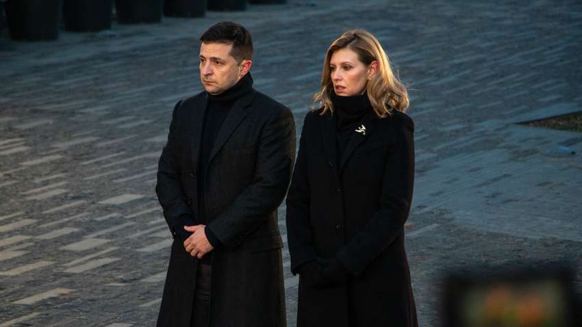 Зеленський назвав число українців, загиблих в Голодоморі  і запалив свічку 