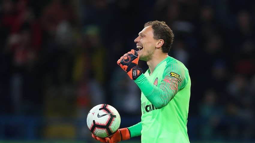 Ліга чемпіонів. Голкіпер «Шахтаря» Андрій П'ятов заробив пенальті для своєї команди і врятував команду від поразки