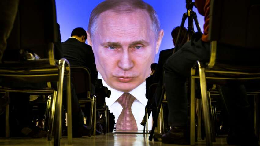 "Он потерял связь с реальностью": российской элите выдвинули жесткое требование из-за Путина "Он потерял связь с реальностью": российской элите выдвинули жесткое требование из-за Путина
