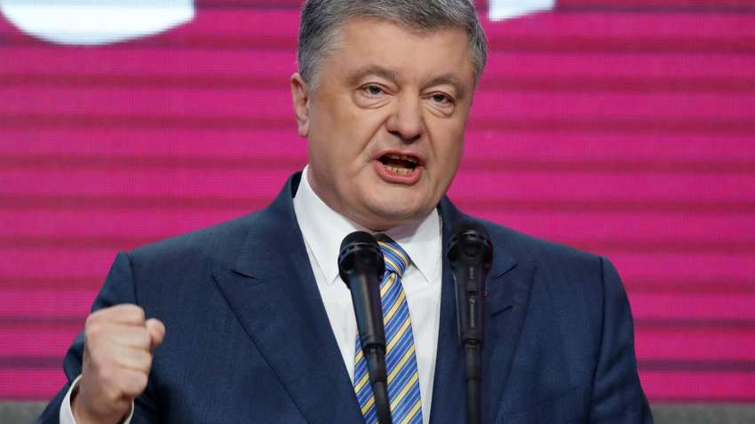 На скасування військового параду відреагував Порошенко