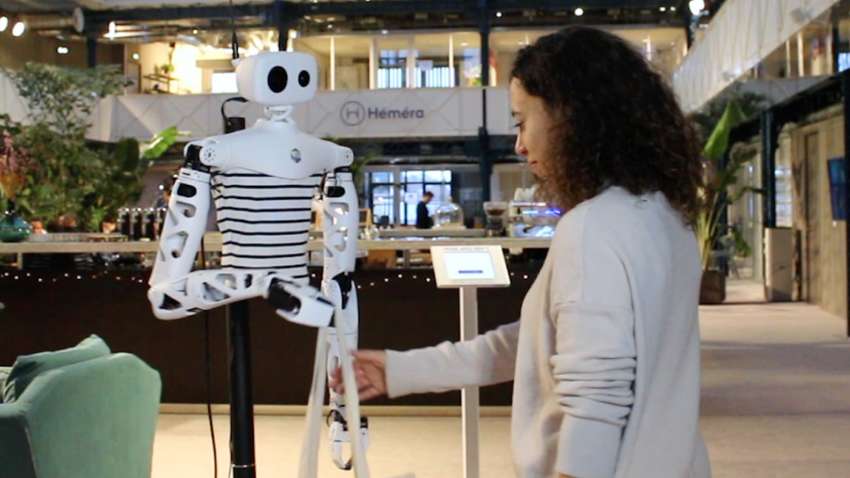 Выставка CES 2020: французы представили уникального робота