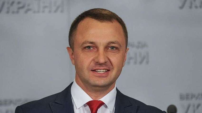 Языковой омбудсмен заявил об ударе по нацбезопасности из-за трансляций российских фильмов Языковой омбудсмен заявил об ударе по нацбезопасности из-за трансляций российских фильмов