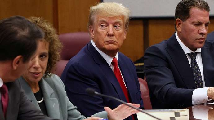 Трампа заарештували, але згодом відпустили Трампа заарештували, але згодом відпустили