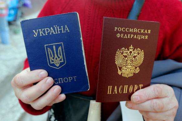 Стало известно, сколько украинцев получили в этом году российское гражданство
