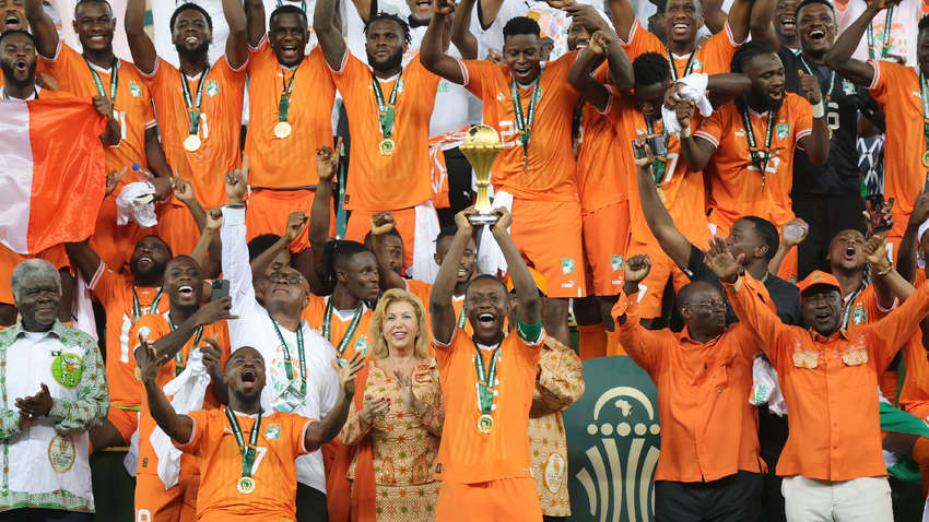 Кот-д’Івуар здобуває вольову перемогу над Нігерією та стає володарем Кубка Африки (ВІДЕО) Кот-д’Івуар здобуває вольову перемогу над Нігерією та стає володарем Кубка Африки (ВІДЕО)