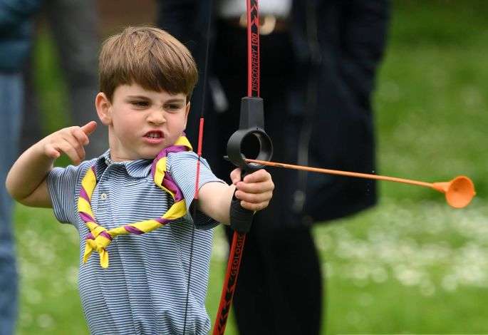 Принц Луї відзначає шостий день народження: цікаві факти його життя Принц Луї відзначає шостий день народження: цікаві факти його життя