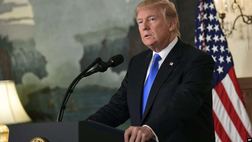 "Дипломатический вандализм": Трамп вышел из ядерной сделки с Ираном 