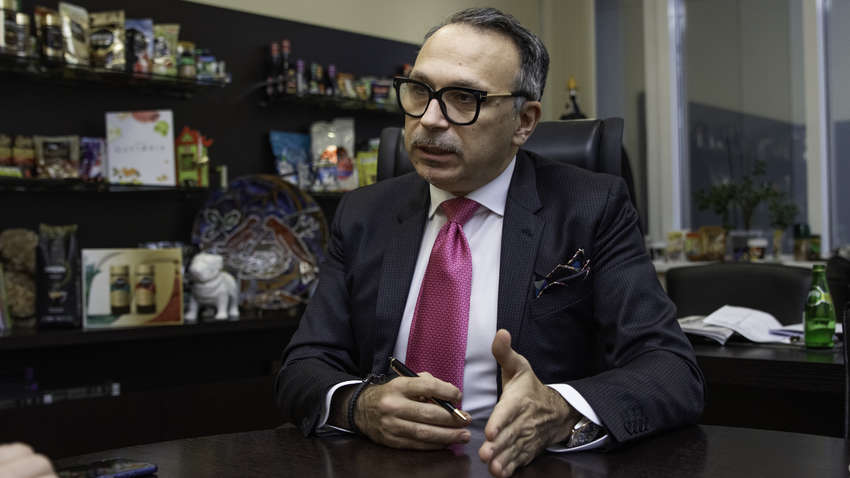 Гендиректор Nestle в Украине Алессандро Дзанелли: В вашей стране нет проблем вложить деньги в машины, но есть проблема в людях