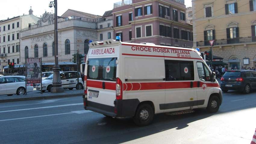 Итальянская мафия запретила медикам скорой помощи пользоваться сиреной - в чем причина