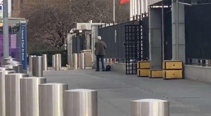 К зданию ООН пришел мужчина с дробовиком и потребовал передать документы: как разрешили ситуацию