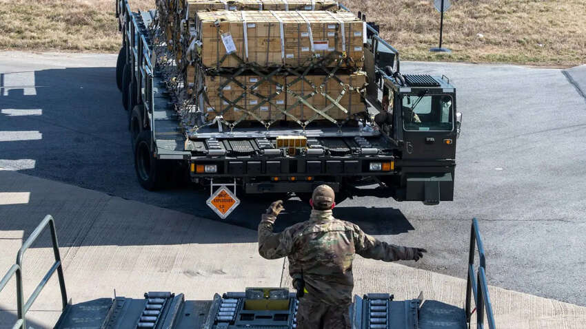 У Макрона заговорили об отдалении мира в Украине У Макрона заговорили об отдалении мира в Украине