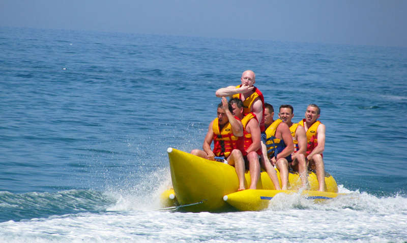 На аттракционе в Кирилловке произошло ЧП с ребенком