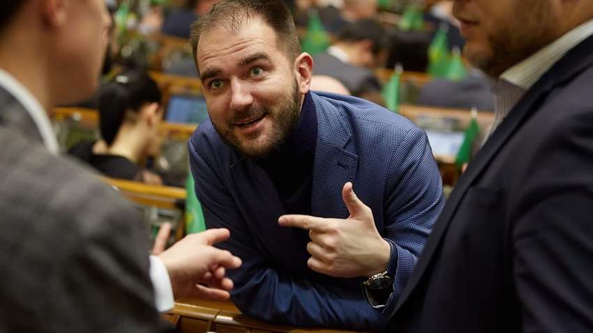 Скандальная взятка Юрченко: стало известно, на каком этапе расследование дело нардепа 