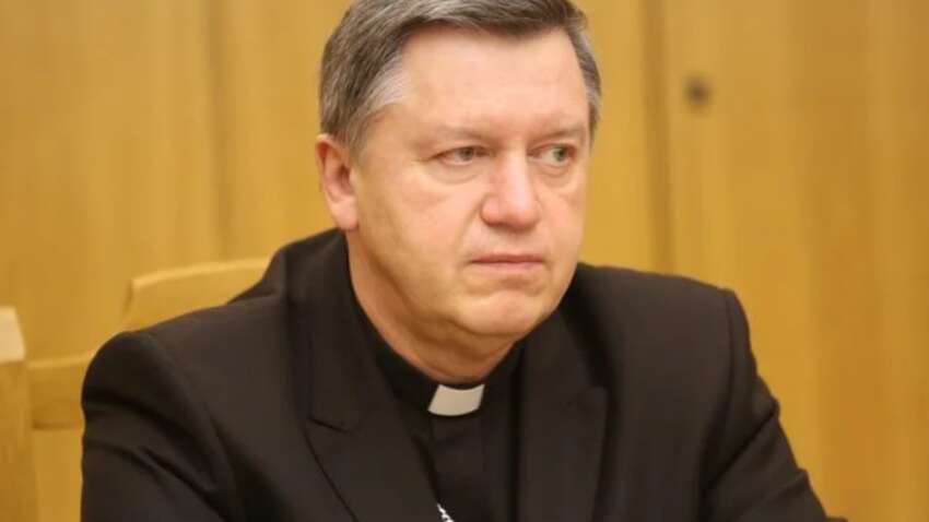 Мошенники маскируются под архиепископа: в Польше выманивают деньги «в помощь Украине»