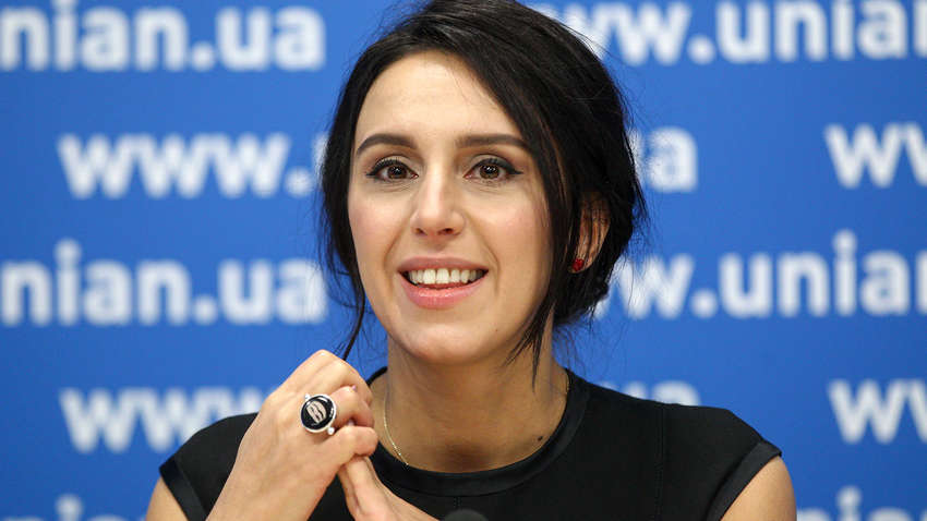 Певица Джамала собирается провести концерт онлайн и призывает украинцев соблюдать карантин