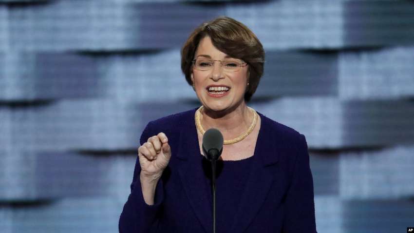 Американська сенаторка відмовилася від виборів на користь Байдена