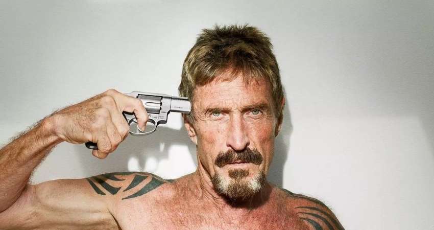 Смерть Джона Макафі: дружина загиблого прокоментувала трагедію