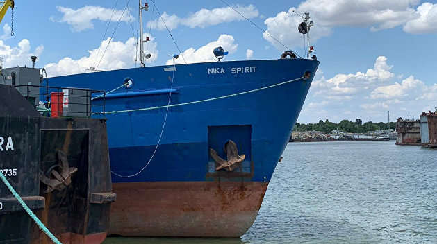 Затримання російського танкера: моряків відпустили додому