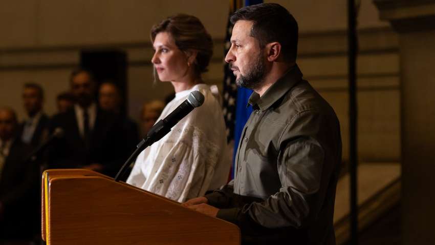 Зеленський розповів, коли Україна все ж таки отримає далекобійну зброю від США