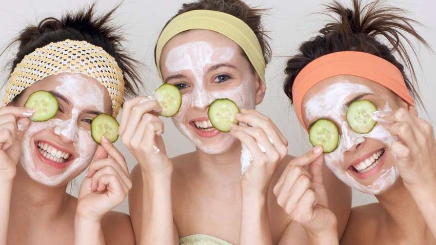 Косметологи развенчали мифы о пользе масок из овощей и фруктов