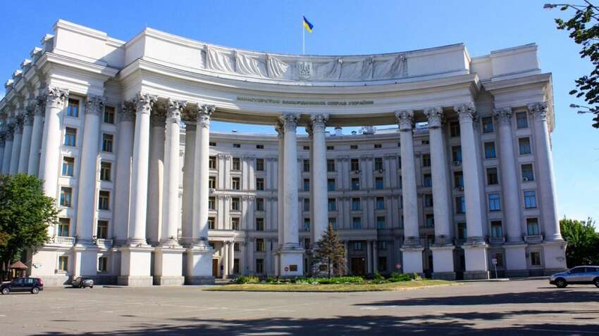 У МЗС виступили з терміновою заявою про зустріч Зеленського і Путіна: деталі   У МЗС виступили з терміновою заявою про зустріч Зеленського і Путіна: деталі