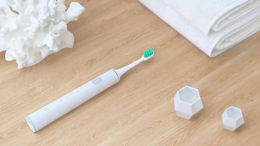 Китайская компания Xiaomi выпустила "умную" зубную щетку