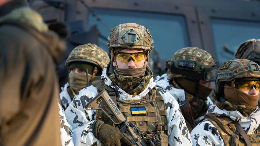 Иностранных добровольцев на фронте станет еще больше: какое решение принял Кабмин