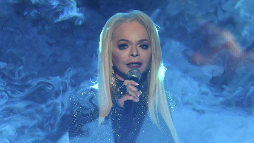  Співачку з Одеси, яка підтримує режим Кремля, публічного вигнали з квартири у Москві