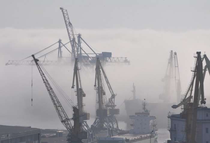 Из-за тумана ограничена работа шести  украинских морпортов  