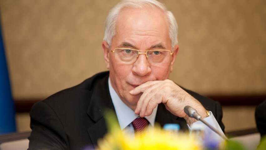 Беглец Азаров заявил о дефолте в Украине