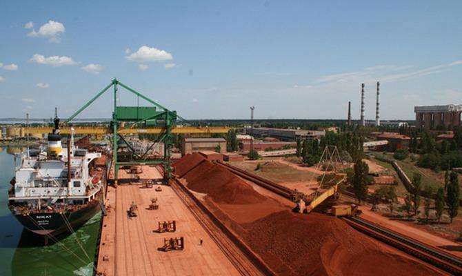 Забруднивший Миколаївську область червоним шламом завод недоплачує мільярди гривень податків - ЗМІ