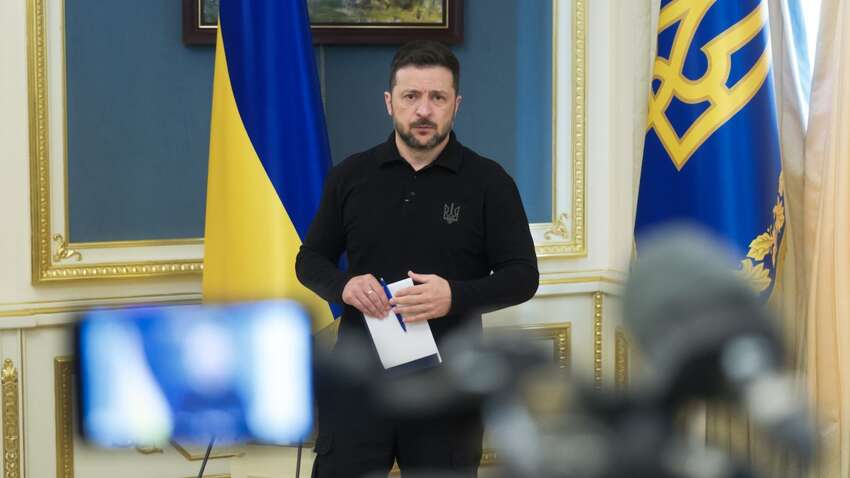 Зеленський категорично прокоментував нейтральний статус України: подробиці 