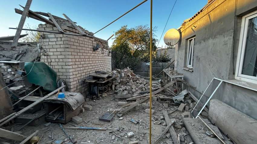 РФ атаковала Херсонскую область: ранены девять человек, среди них полицейский