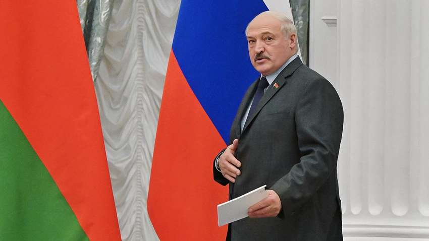 Чому Лукашенко знову вмовляє Україну сісти за стіл переговорів – чого боїться Кремль
