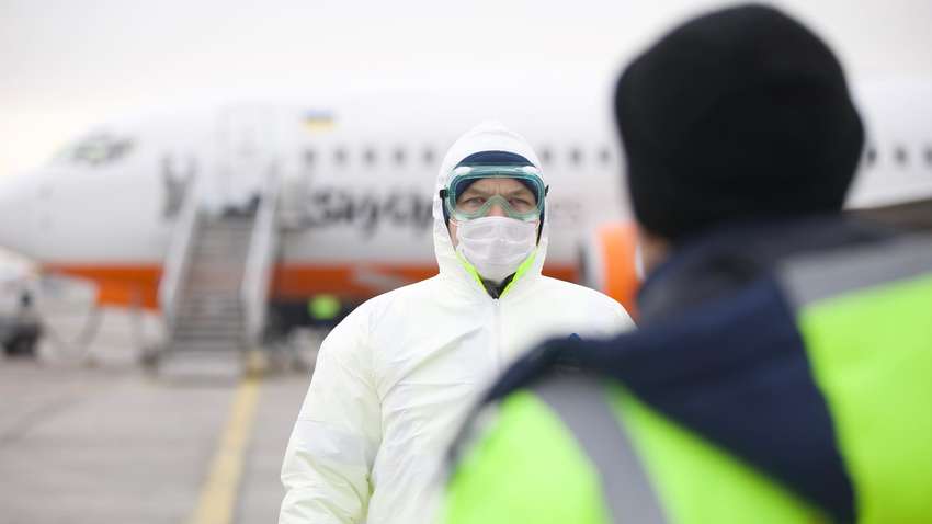 Инфицированная COVID-19 украинка пыталась покинуть аэропорт после поставновки диагноза